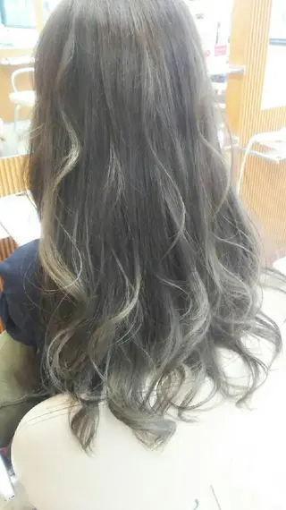 ロング カラー 脇田 雄大のヘアスタイル