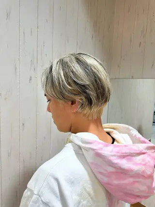 ショート カラー メンズ 中嶋 紘夢のヘアスタイル