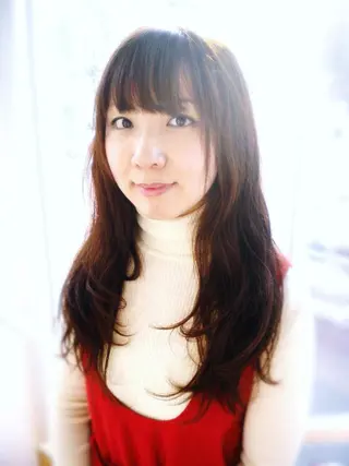 カラー パピヨンロゼ カラー特化/ブリーチのヘアスタイル