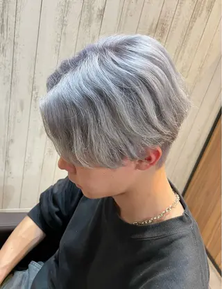 カラー ハイトーン✨酸性スト レート✨高田めぐみのヘアスタイル