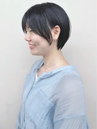 ショート とうい/パーマボブ/ くせ毛/丸みボブのヘアスタイル