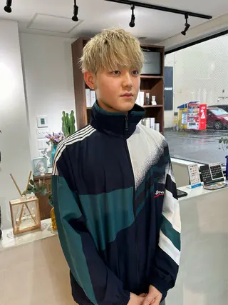 ショート カラー メンズ (h)wim ウィムのヘアスタイル