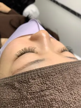 マツエク・マツパ 《eyenail M 》tsubakiの眉毛・アイブロウイメージ