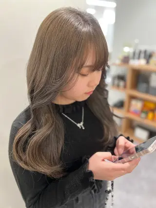 カラー care所属・西本 泰智のヘアスタイル