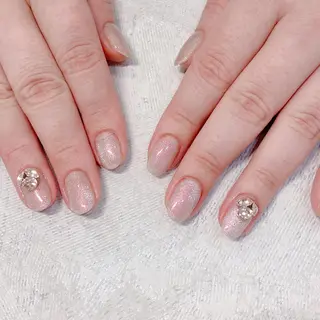 ネイル バニーアイズ　ネイル ニューオータニ博多店のネイルデザイン