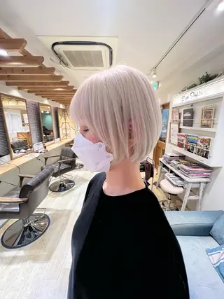 ショート 渋谷ハイトーン/ デザインカラー阿部のヘアスタイル