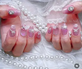 ネイル She_nail所属・ELSA_ Bellaのネイルデザイン