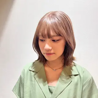 ミディアム 韓国レイヤー/艶カラ ー/五味優莉のヘアスタイル