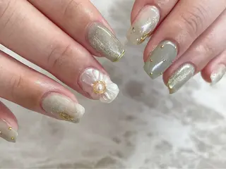 ネイル essence所属・pétit maakoのネイルデザイン