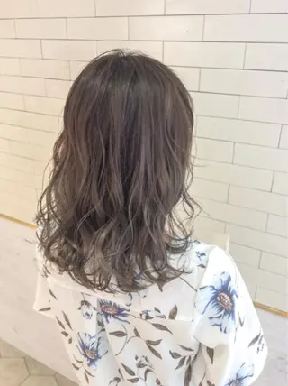 ミディアム カラー レイヤーカット× 髪質改善たもりのヘアスタイル