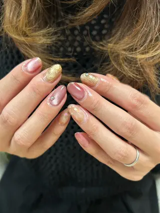 ネイル 山田 瑠里のネイルデザイン