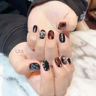 ネイル UrakoNail 《nail》のネイルデザイン