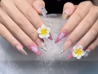 ネイル RiNo Nail Salon所属・RinO Nail 大阪のネイルデザイン