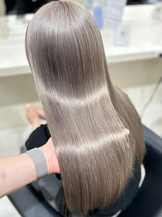 ロング カラー ヘアアレンジ 🌈艶カラー/ 韓国風レイヤーカットのヘアスタイル
