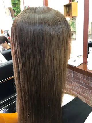 セミロング パーマ 桧山 真のヘアスタイル