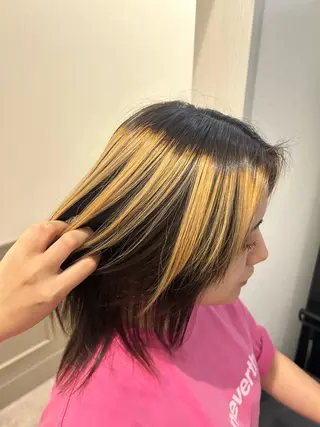 カラー okamura akoのヘアスタイル