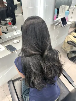 ロング 實方 ここ乃のヘアスタイル