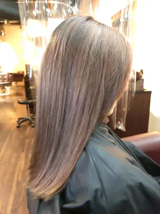 セミロング カラー 艶髪✨ブリーチ職人 井手正康のヘアスタイル