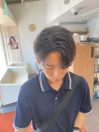 ショート パーマ メンズ 塩谷黎✨ブリーチ無W カラーメンズパーマ✨のヘアスタイル