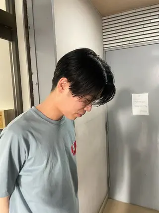 ミディアム メンズ RIN／韓国ヘア レイヤーカットのヘアスタイル