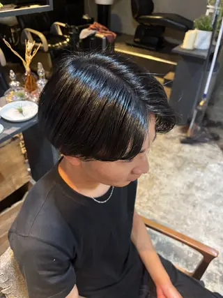 カラー メンズ シンドウ チサのヘアスタイル