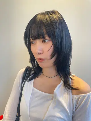 セミロング Toiro 横浜所属・🎀レイヤー/パーマ カラー/ai🎀のヘアスタイル