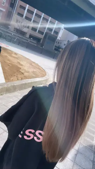 ロング カラー 難波ブリーチカラー 伊藤洋輝のヘアスタイル