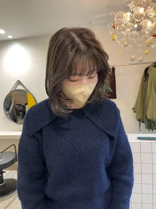 カラー 安食 友哉のヘアスタイル