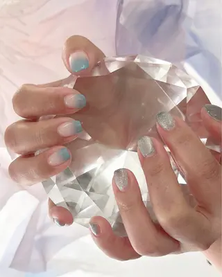 ショート Cosmos Naomiのネイルデザイン