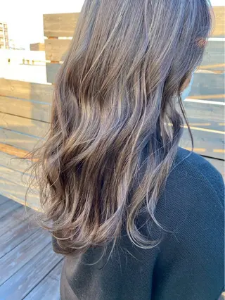 カラー 矢野 佑那のヘアスタイル