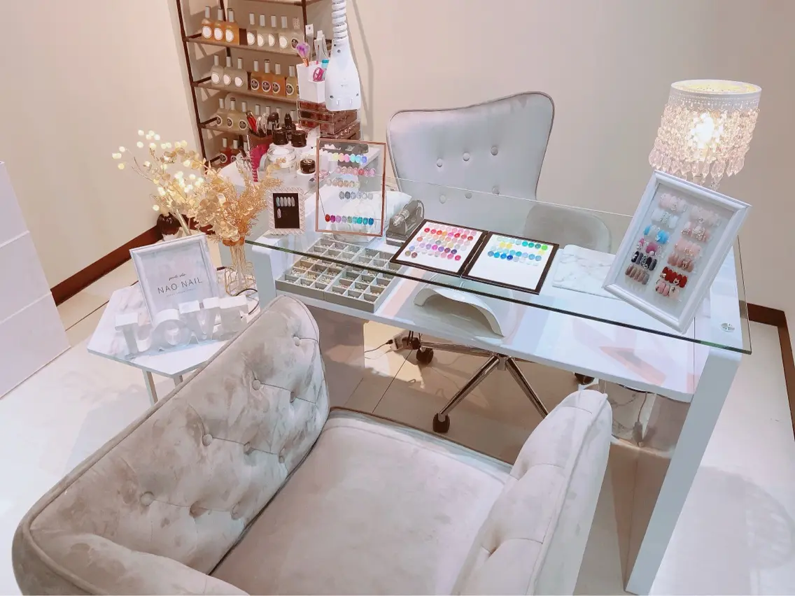 UNNAILの内観・外観1