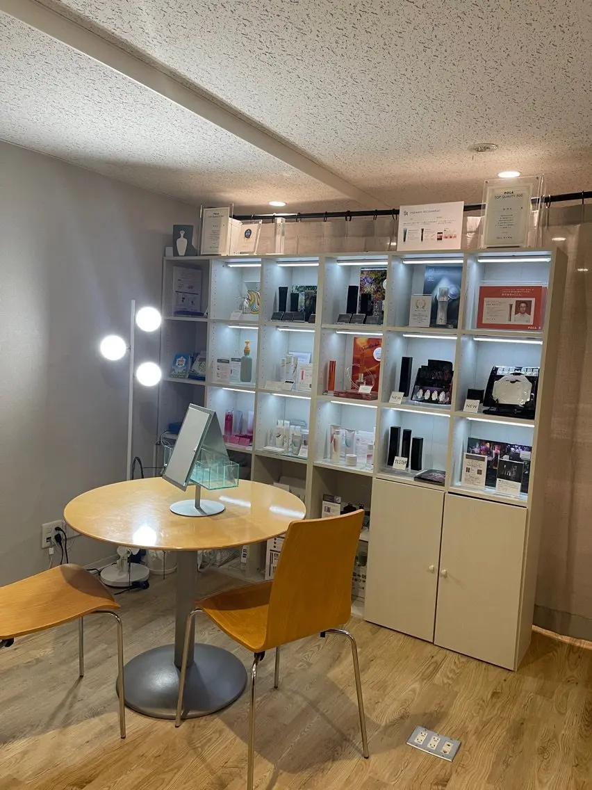 POLA南大通店の内観・外観2