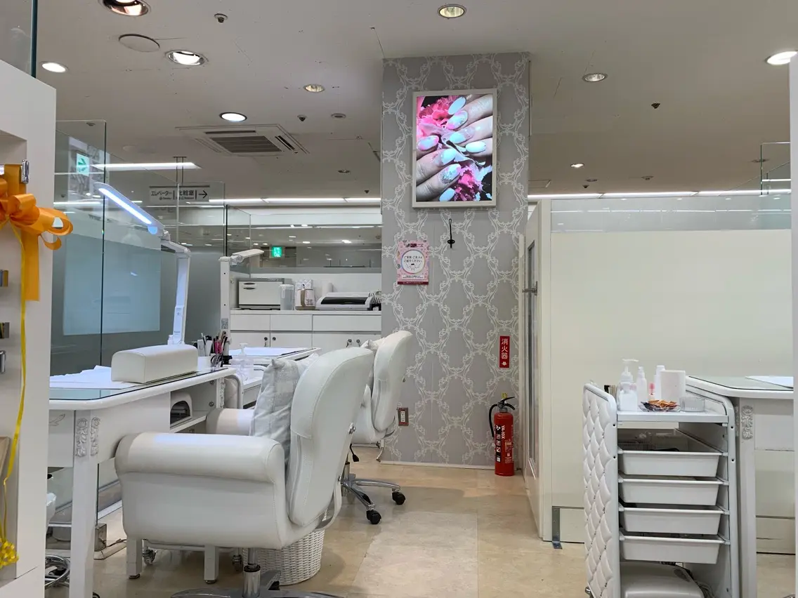 Oznail 池袋店の内観・外観2