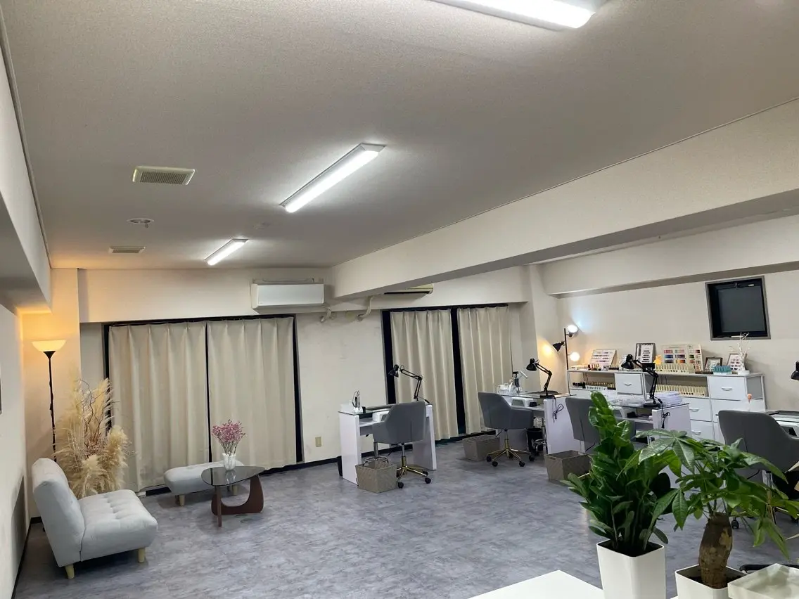 SHE Nailの内観・外観3