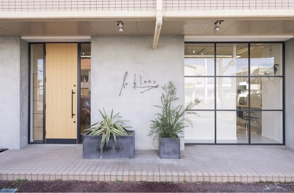 Leblanc hair galleryの内観・外観1