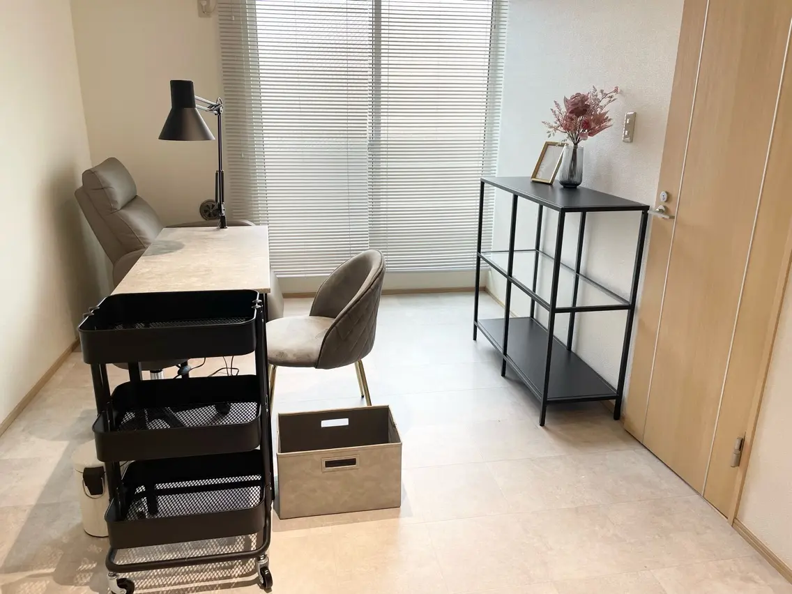 nail salon Luanaの内観・外観1