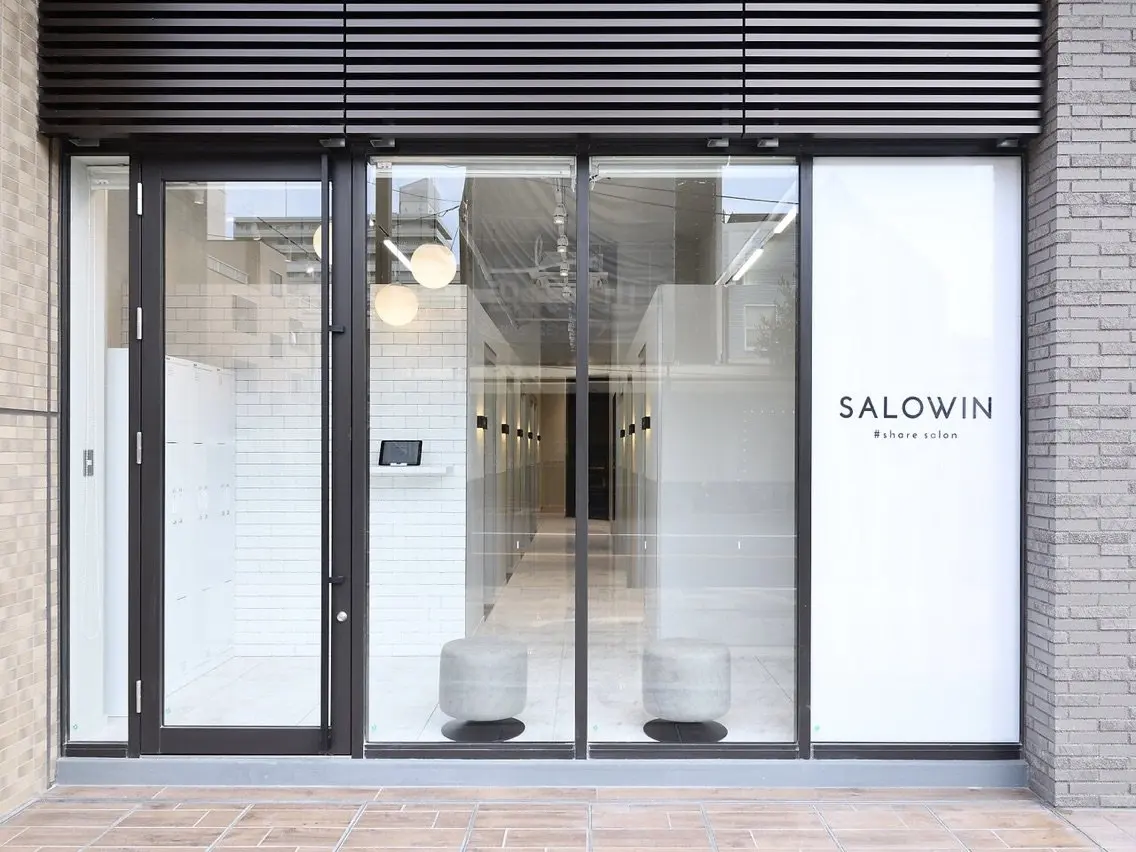 SALOWIN高崎の内観・外観1