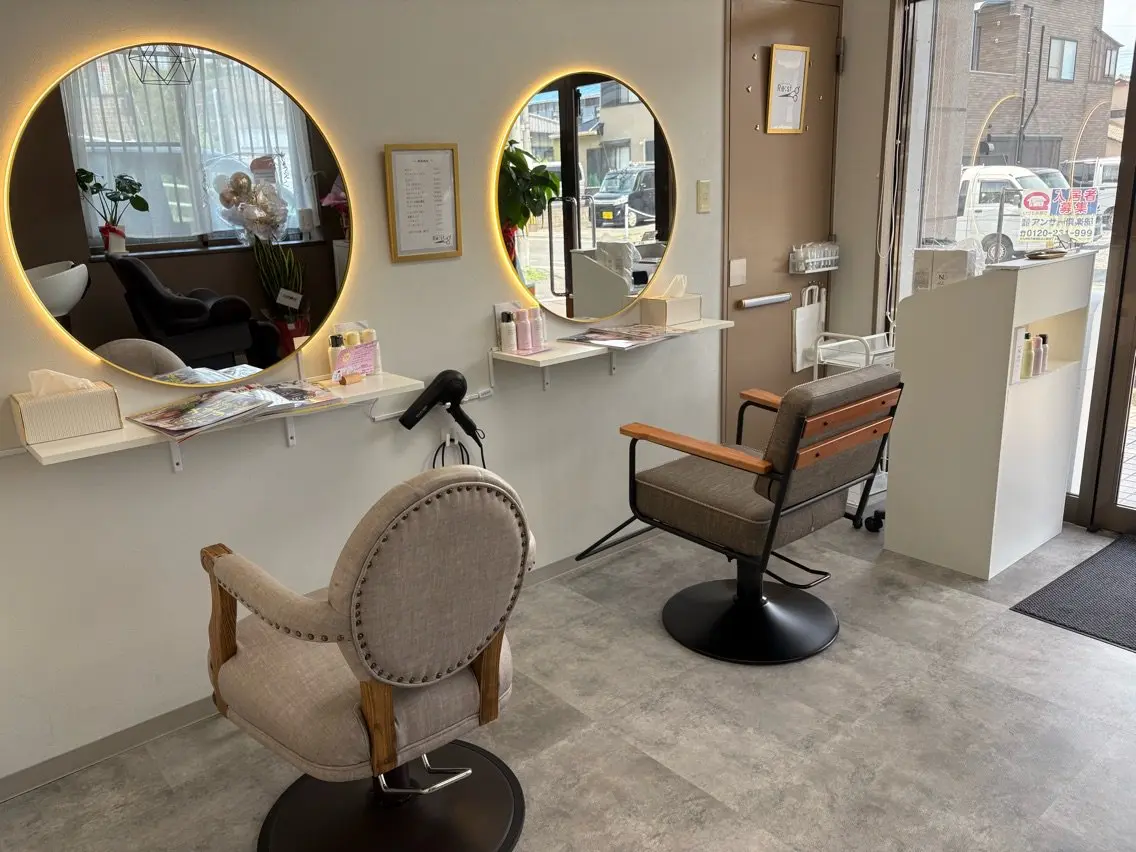 HAIR SALON Re:stの内観・外観1