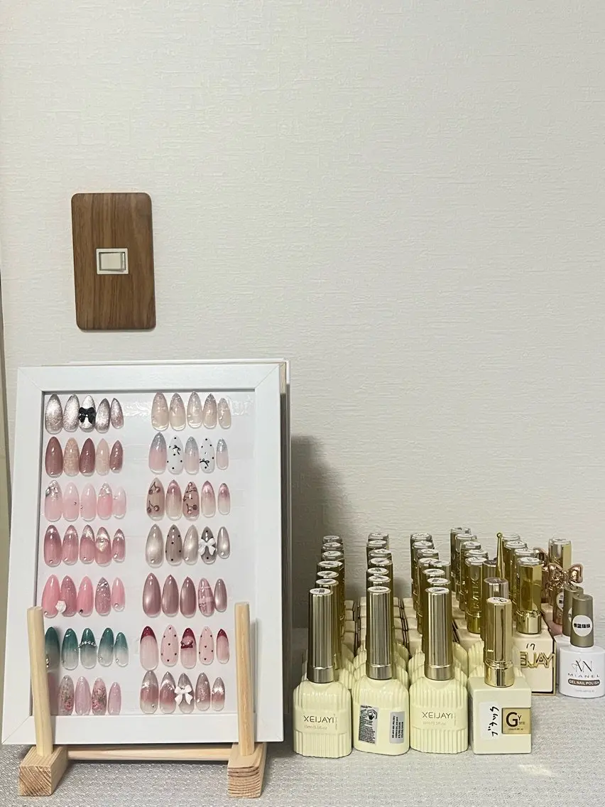 MOMONAILの内観・外観1