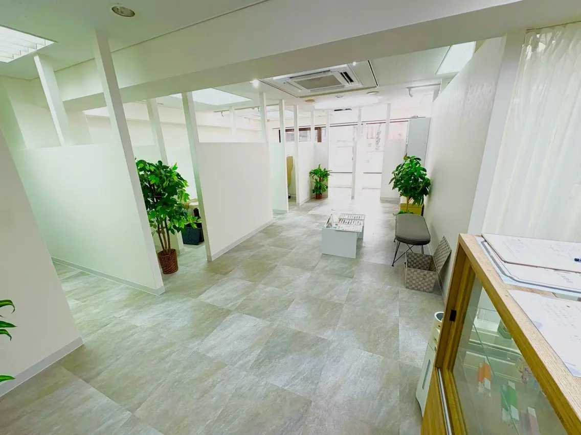 nail&eyelashsalon atelier fam上本町店の内観・外観2