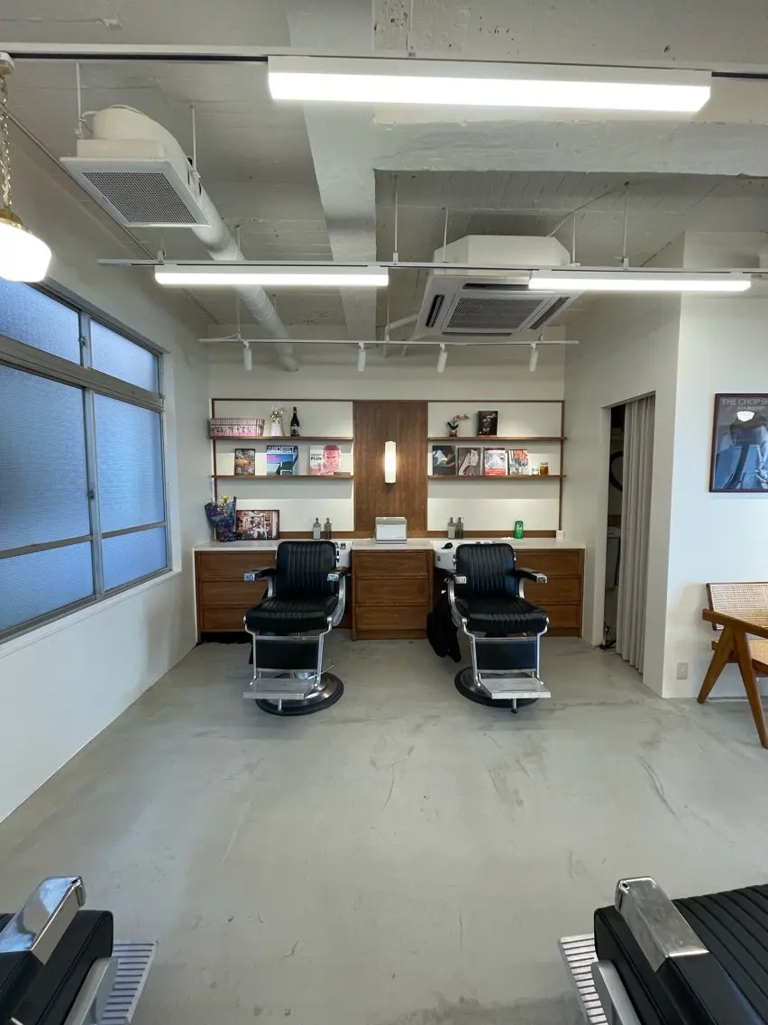 Men's Hair & Shaving Ace Nakano【エース 中野】の内観・外観1