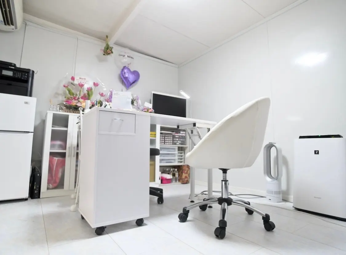 nail salon Heartyの内観・外観1