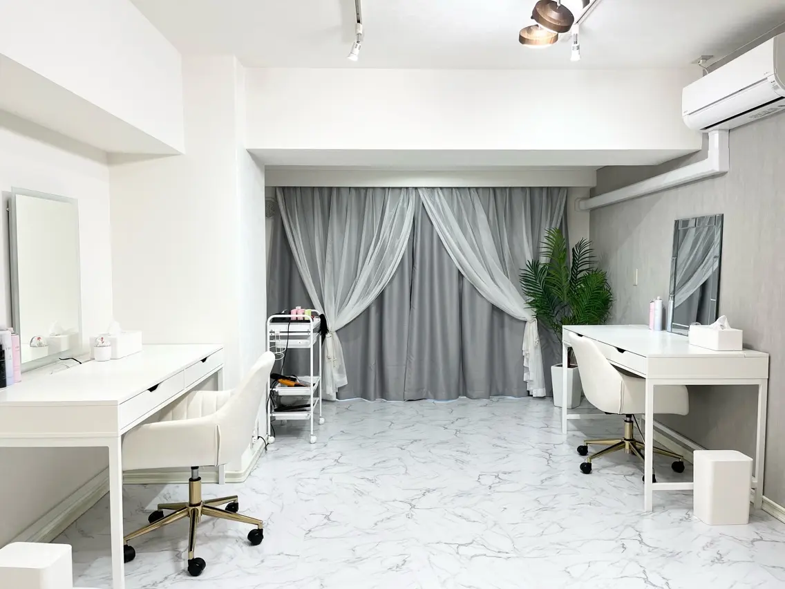 ヘアセット専門店hair make salon Rの内観・外観1