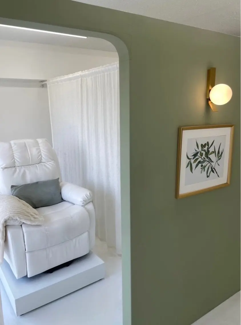 eyeroom mira 代官山店の内観・外観1