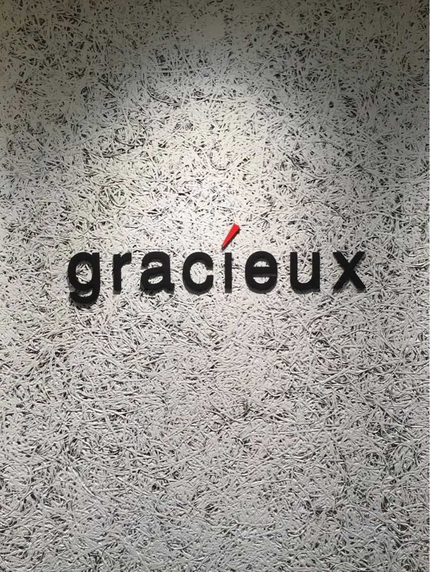 est   gracieuxの内観・外観1