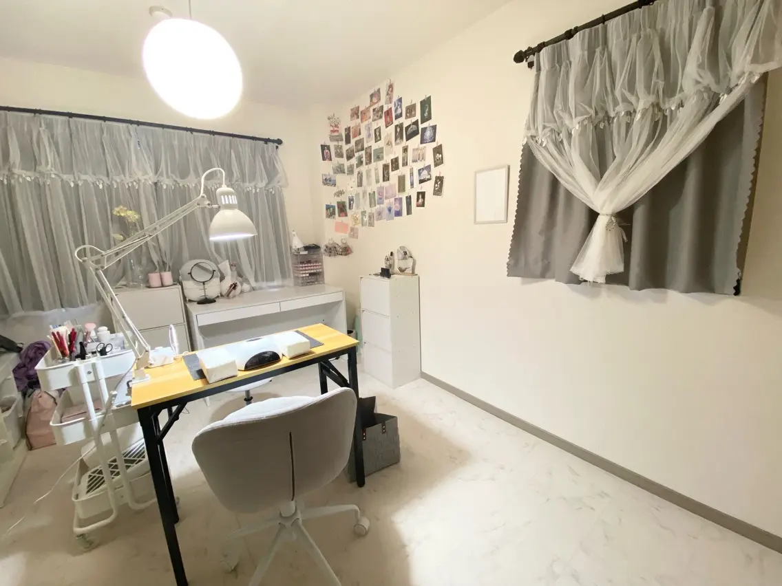 nail salon IROの内観・外観1