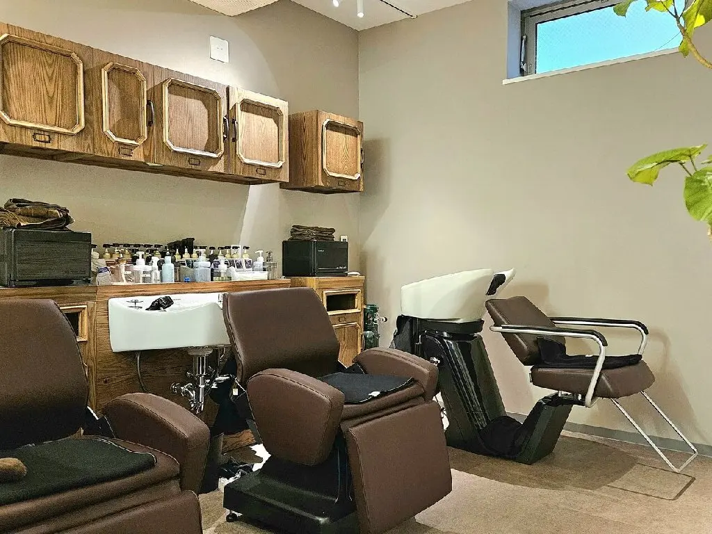 hair&nail NO-MU 2ndの内観・外観2