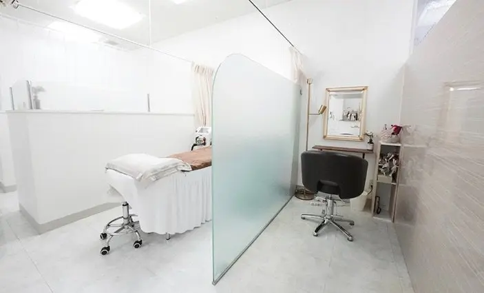 トータルビューティーサロンC BEAUTYの内観・外観1