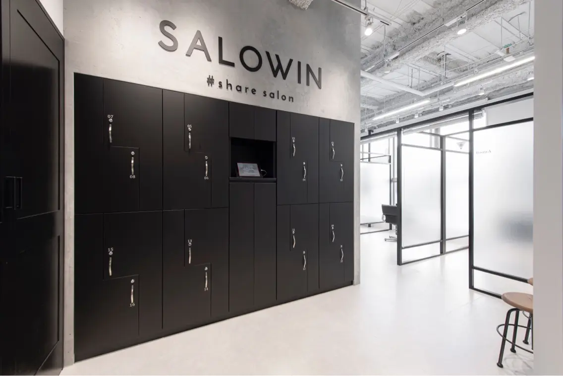 SALOWIN大宮suite店の内観・外観1
