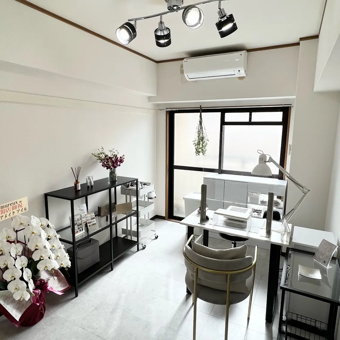 private salon mureuxの内観・外観1